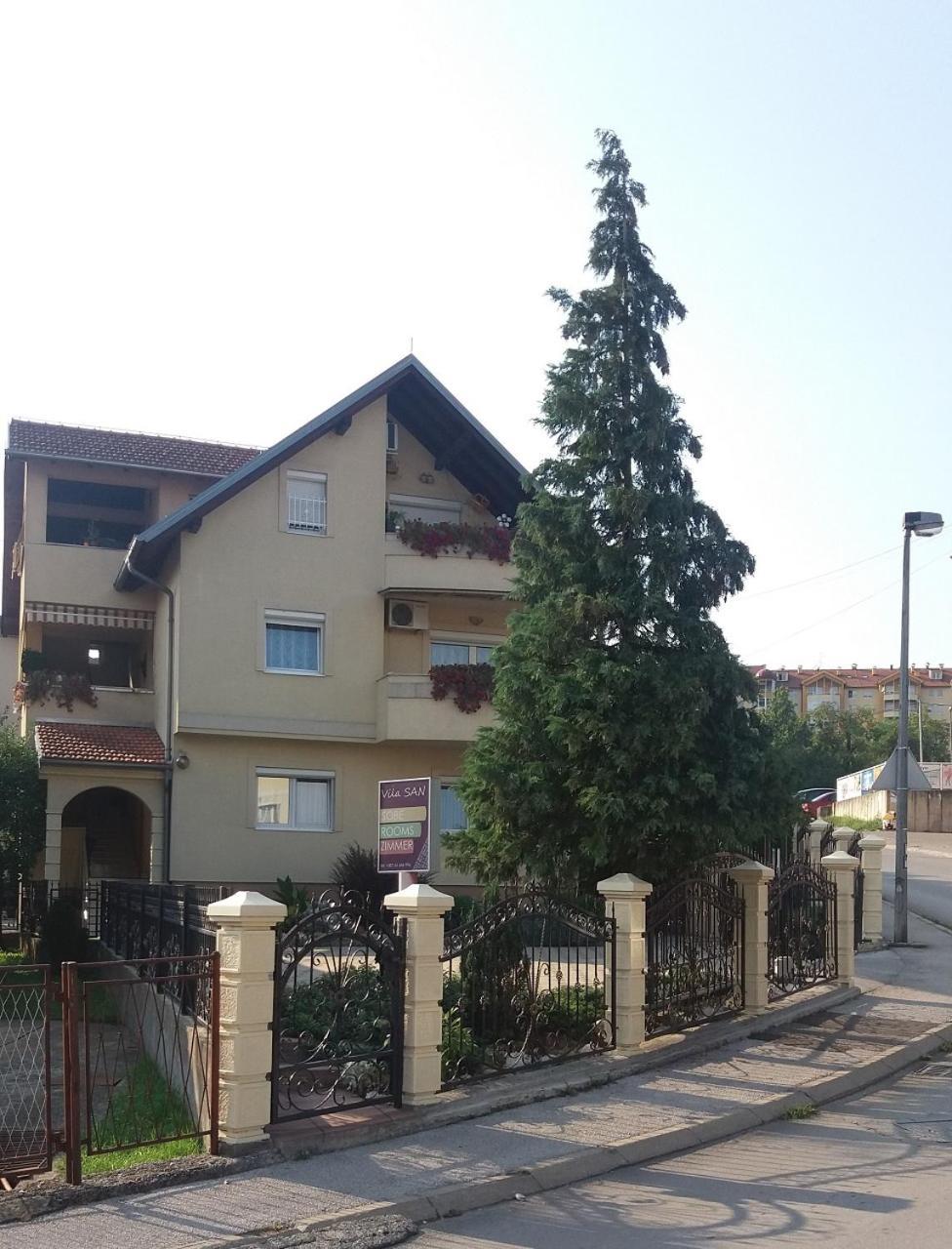 Vila San Баня Лука Екстериор снимка